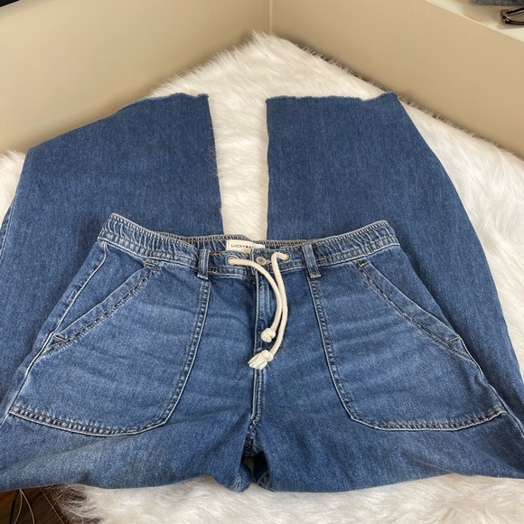 Lucky Brand Pull On Patch Pocket Wide-Leg Denim Jeans - Picture 9 of 16